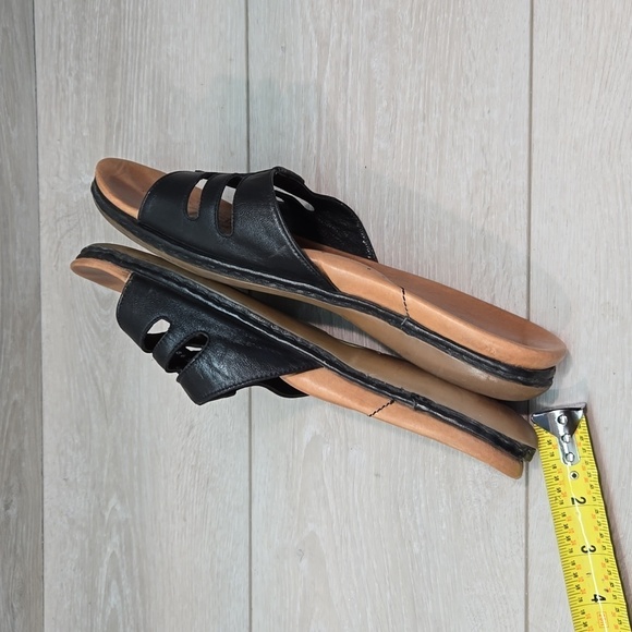 Born Women Leather Sandals Flats shoes sz 9 - Picture 8 of 14